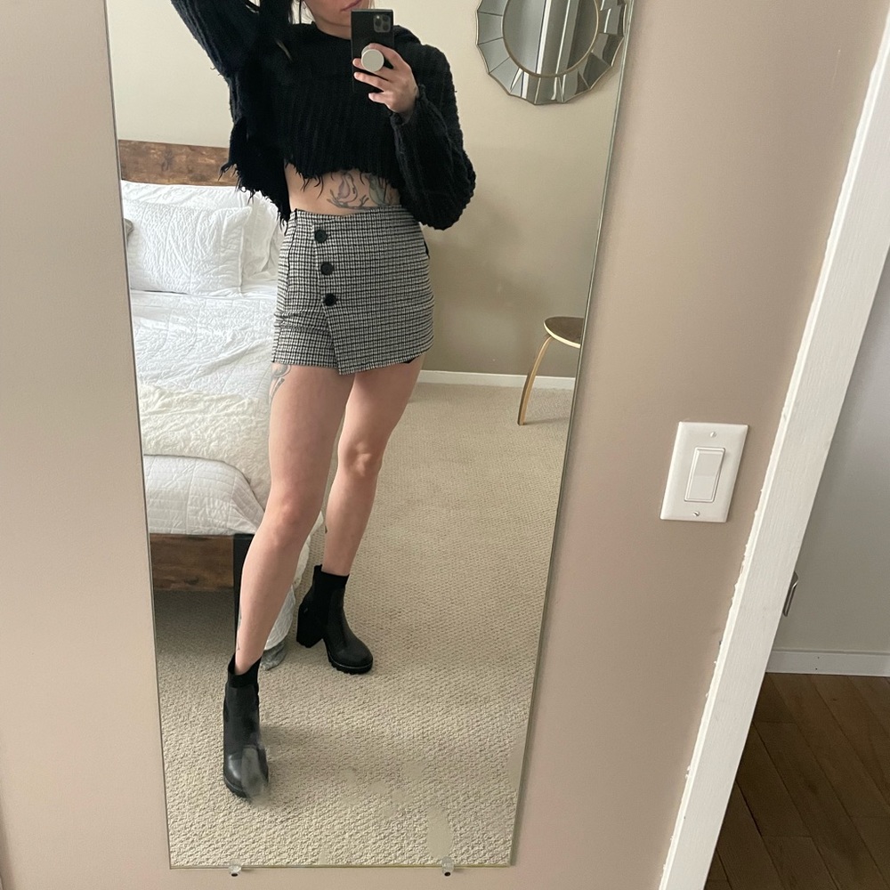 Houndstooth skort